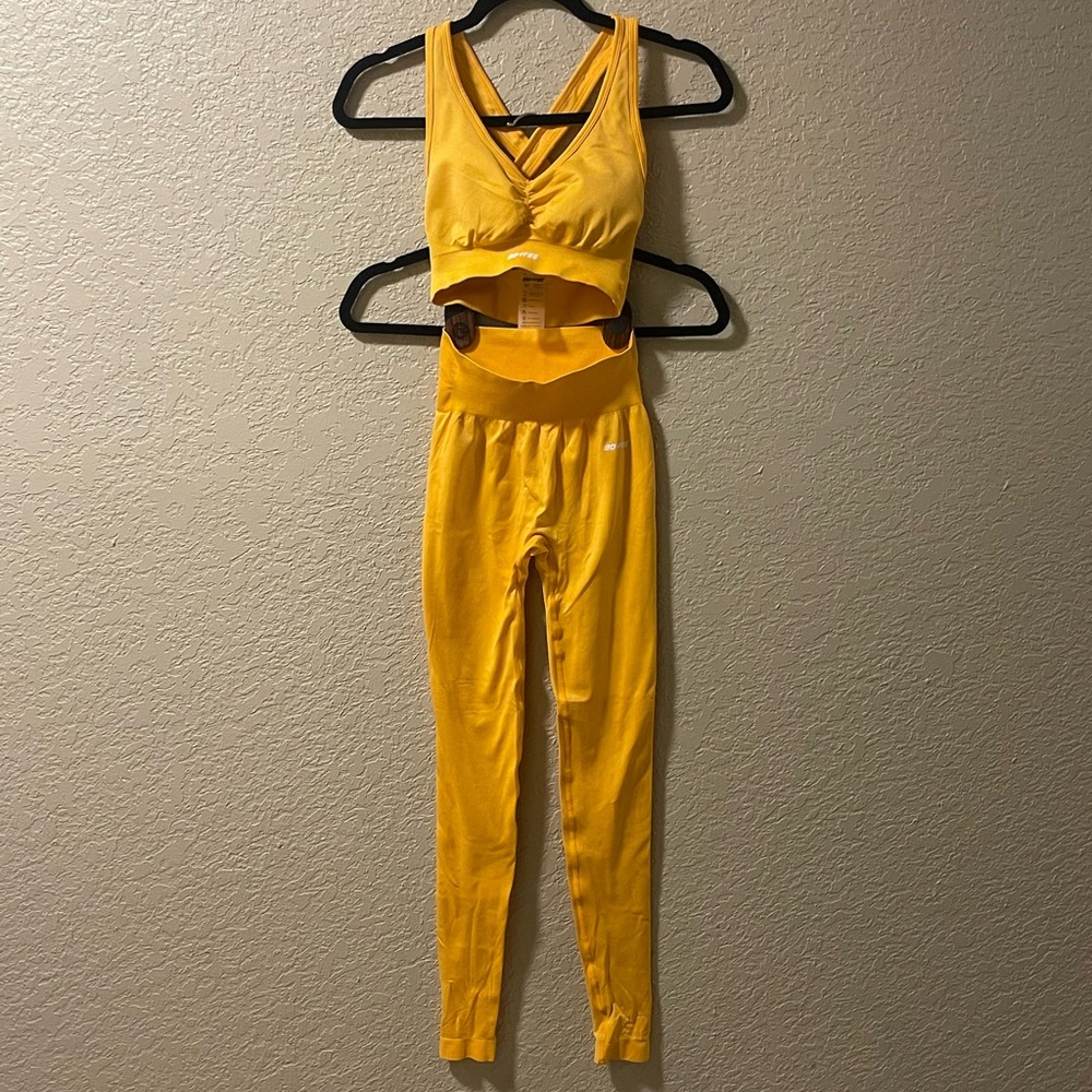 Botee Orange Workout Set